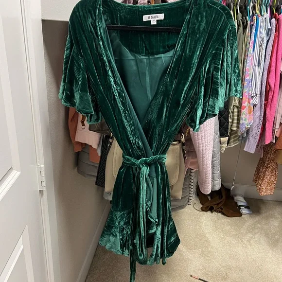 BB Dakota velvet green wrap dress BB Dakota velvet green wrap dress
